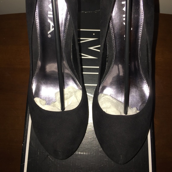 MIA Ivette Wedges - Black - WORN ONCE - Picture 1 of 8